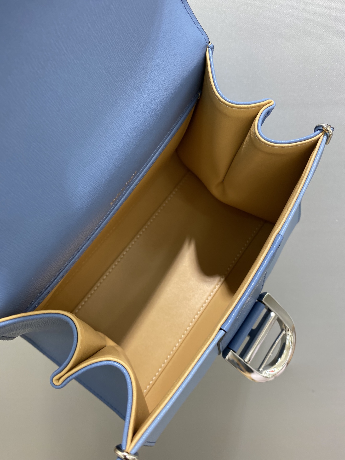 델보 브리앙 박스백 미니